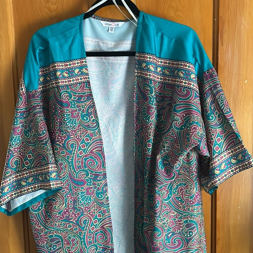 Lounging Robe - Picture 2 of 3